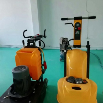 環氧地坪涂料是一種高強度、耐磨損、美觀的地板，具有無接縫、質地堅實、耐藥品性佳、防腐、防塵、保養方便