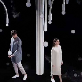 2019中秋晚會(huì)上暖場(chǎng)道具煙泡樹(shù)/泡泡樹(shù)廠家
