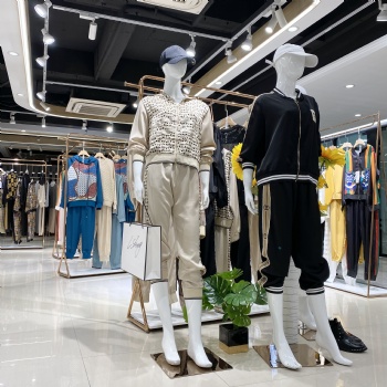 映唯INVOOT2021秋冬連衣裙品牌折扣女裝 廠家源實體店 網(wǎng)絡(luò)直播貨源